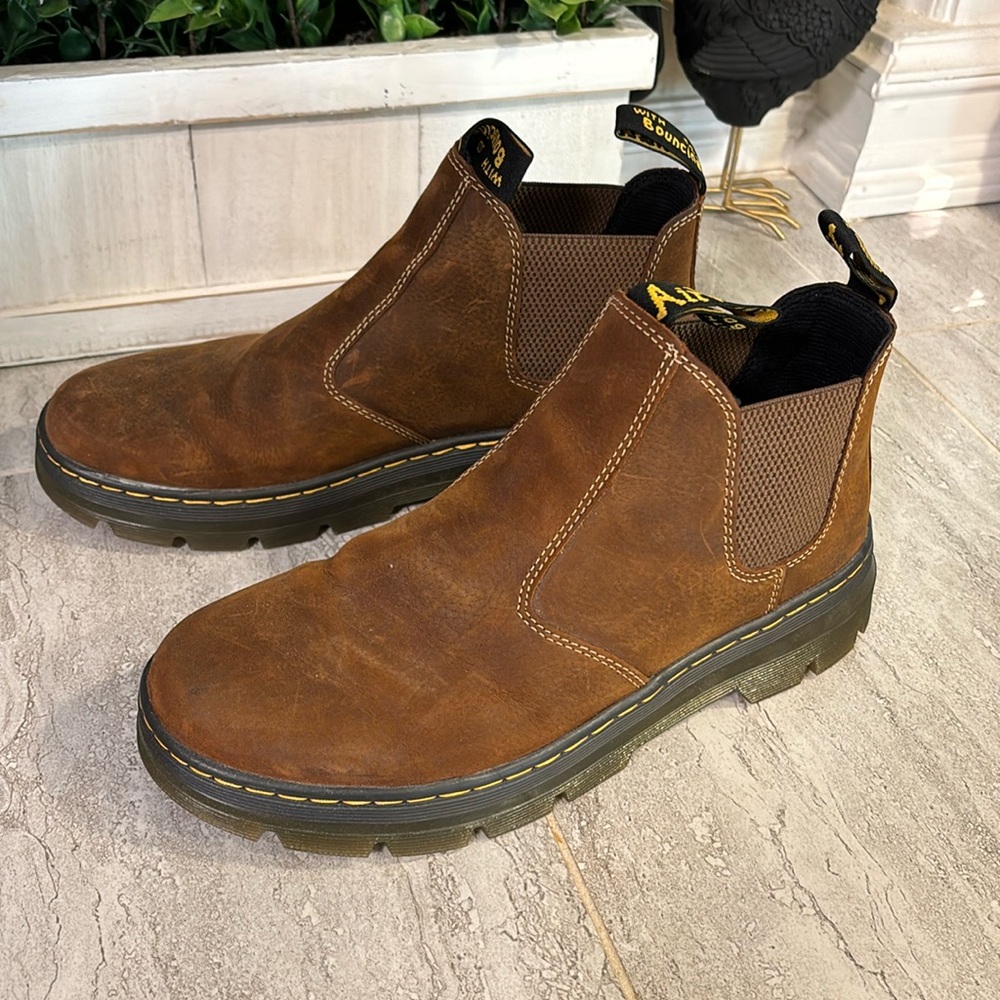 Dr. Martens Hardee II Chelsea Boot